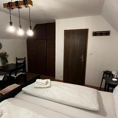 Melior Krumlov בית הארחה