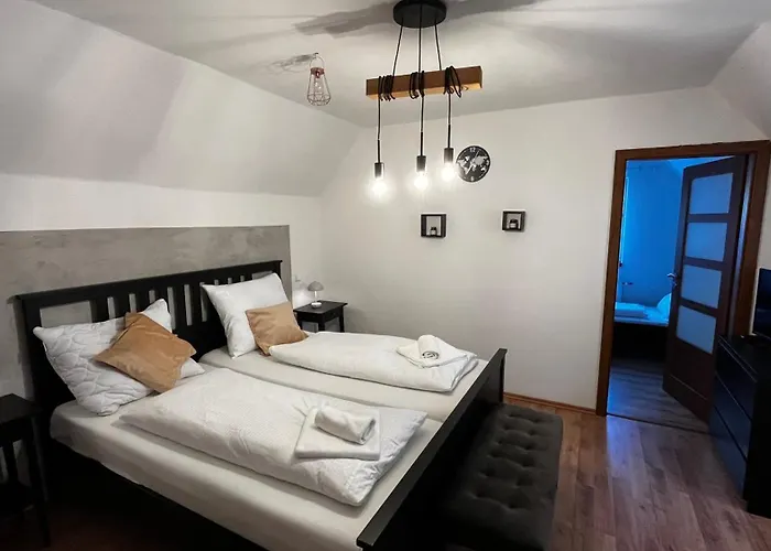 Melior Krumlov Pensión 3*